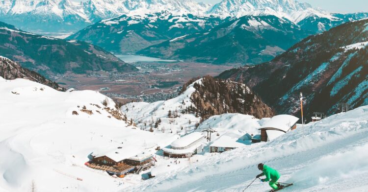 découvrez les dernières actualités, résultats et informations sur les compétitions de ski à travers le monde.